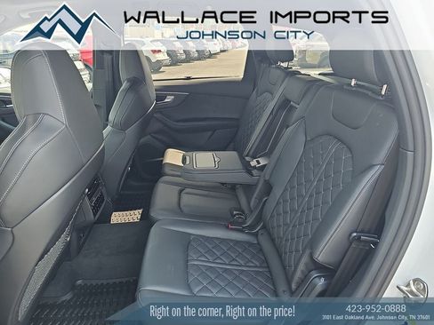 Used 2025 Audi SQ7 Premium Plus AWD/4WD image 31