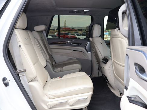 Used 2022 Cadillac Escalade Sport Platinum AWD/4WD image 34