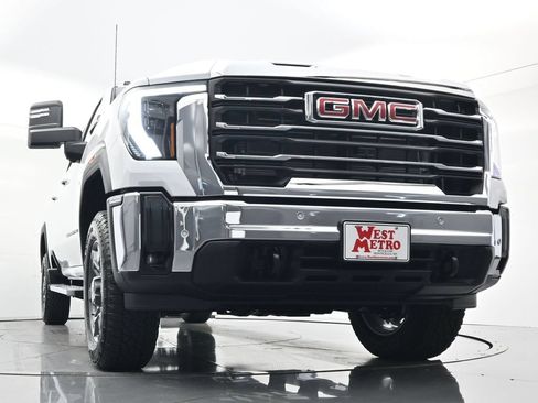 New 2026 GMC Sierra 3500 SLE w/ SLE Value Package AWD/4WD image 26