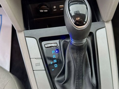 Used 2018 Hyundai Elantra SEL FWD image 20