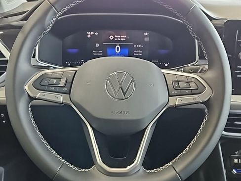 New 2026 Volkswagen Taos SE AWD/4WD image 34