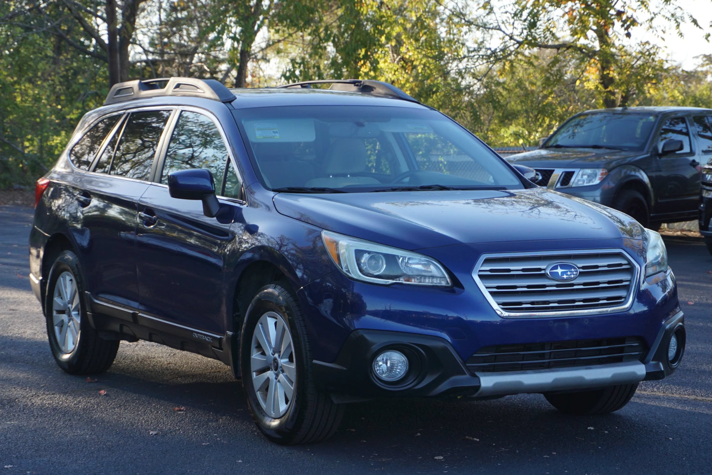 Used 2015 Subaru Outback 2.5i Premium AWD/4WD image 3
