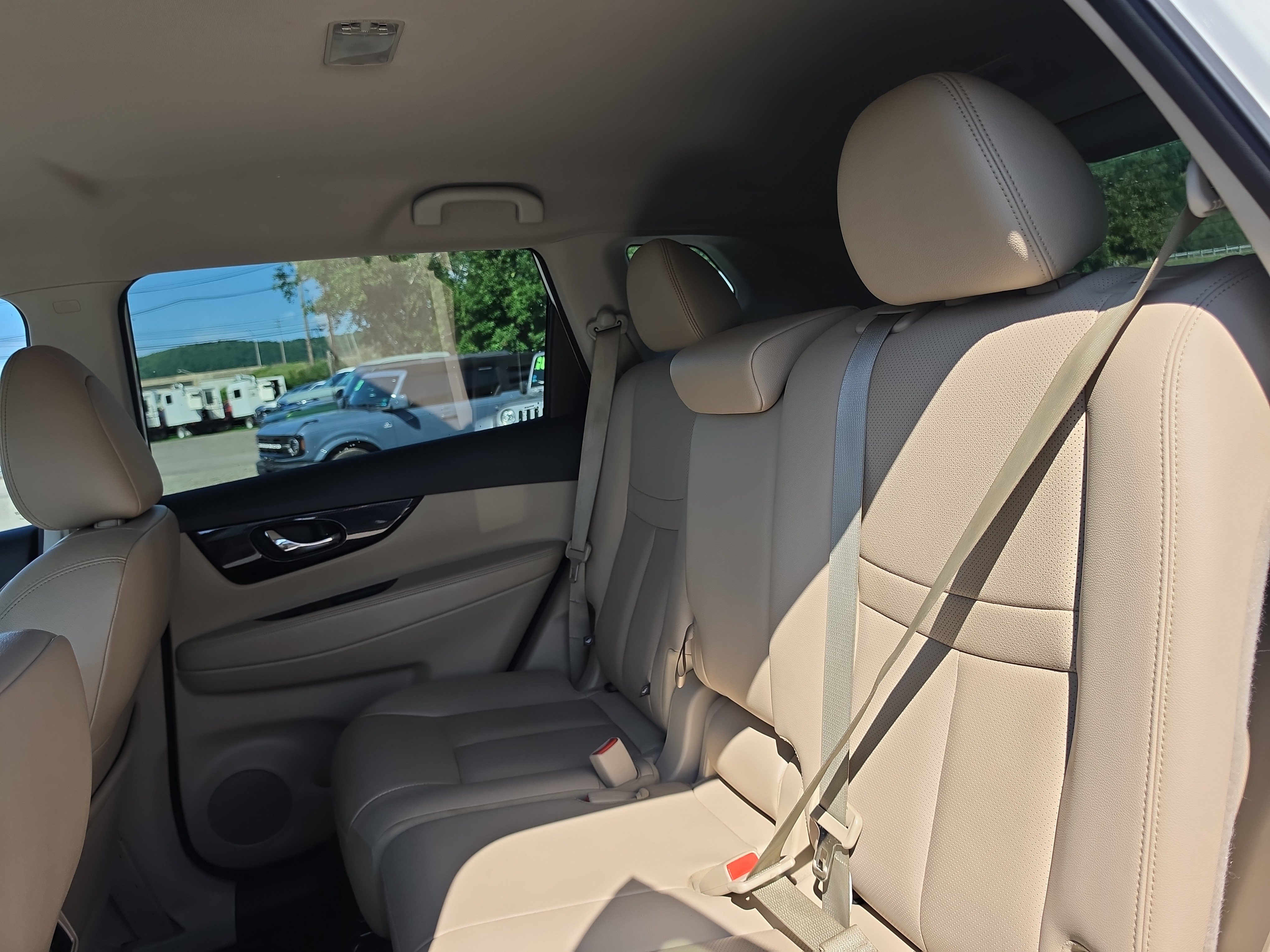 Used 2019 Nissan Rogue SL AWD/4WD image 14