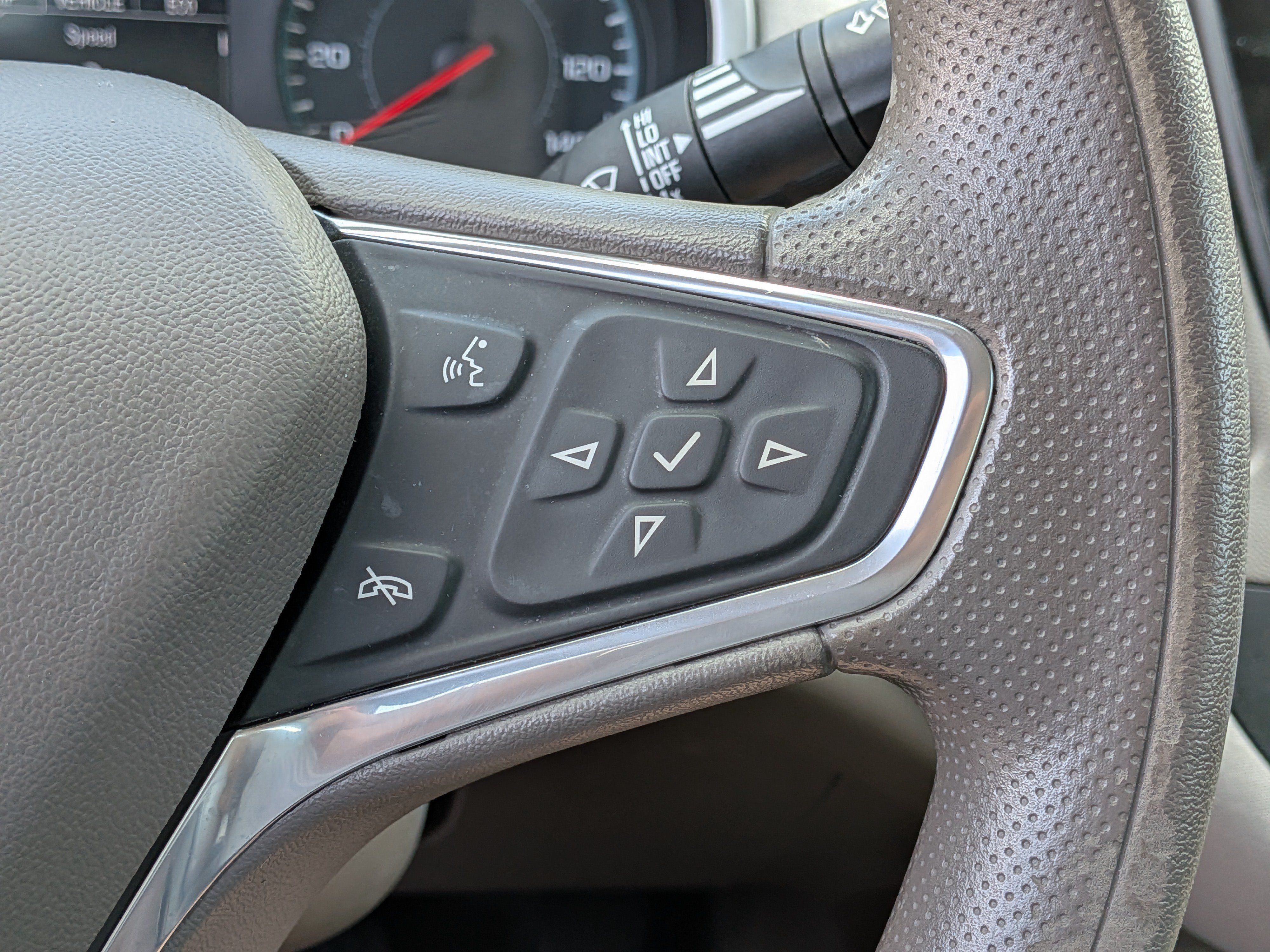Used 2023 Chevrolet Malibu LT FWD image 24