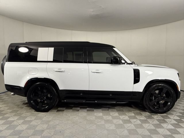 New 2026 Land Rover Defender 130 V8 AWD/4WD image 4