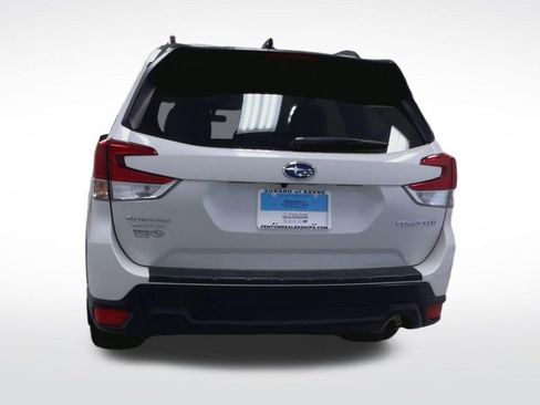 Used 2024 Subaru Forester Premium AWD/4WD image 7
