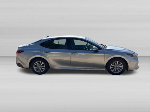 Used 2025 Toyota Camry LE FWD image 3