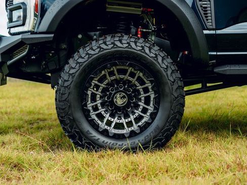 New 2025 Ford F250 Lariat w/ Lariat Ultimate Package image 10