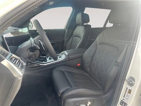 New 2026 BMW X7 xDrive40i w/ M Sport Package image 9