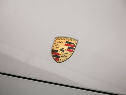 Certified 2024 Porsche Cayenne AWD/4WD image 12