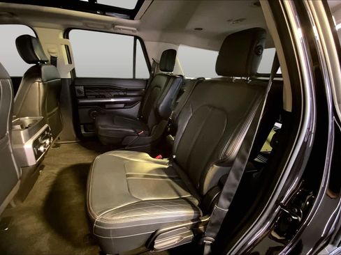 Used 2019 Ford Expedition Platinum AWD/4WD image 21