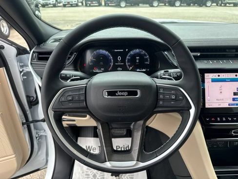 New 2026 Jeep Grand Cherokee L Limited AWD/4WD image 18