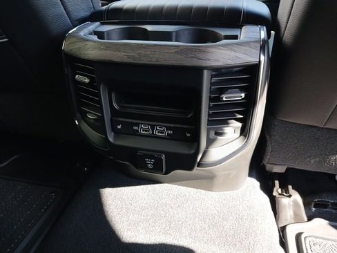 Used 2025 RAM 3500 Limited image 28