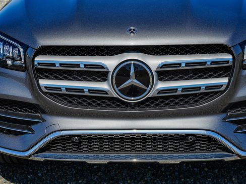 Certified 2023 Mercedes-Benz GLS 450 4MATIC image 7