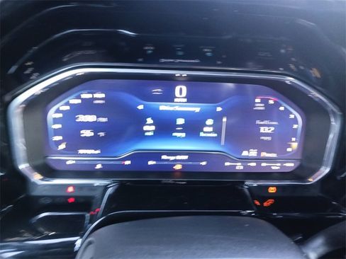 Used 2024 Chevrolet Silverado 3500 High Country w/ High Country Premium Package image 17