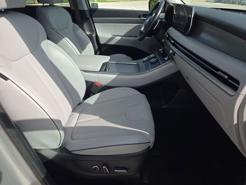 Used 2024 Hyundai Palisade SEL FWD image 31