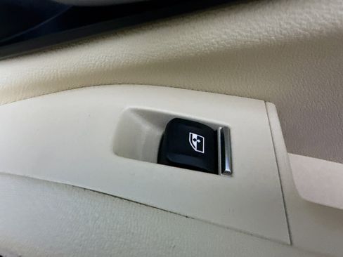 Used 2022 BMW X5 xDrive40i w/ Executive Package image 31