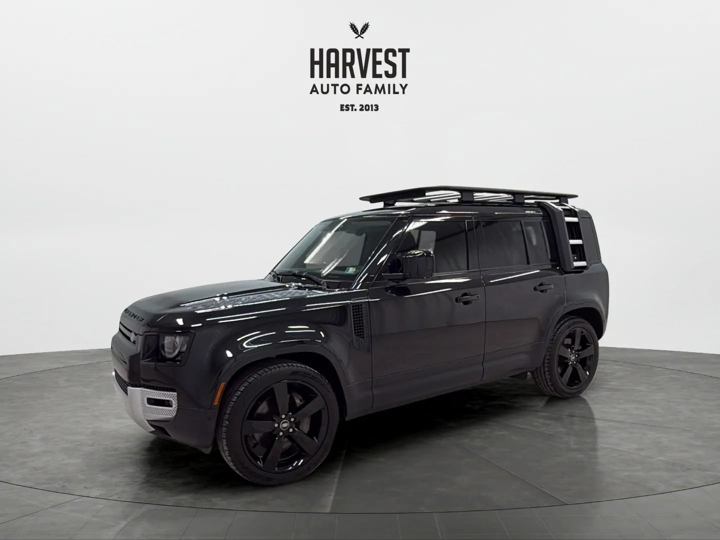 Used 2023 Land Rover Defender 110 SE AWD/4WD image 1