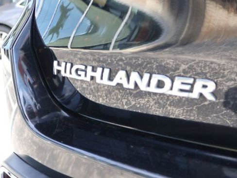 Used 2018 Toyota Highlander Limited Platinum AWD/4WD image 7