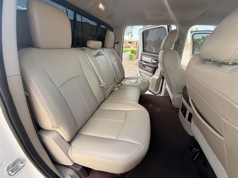 Used 2018 RAM 2500 Laramie AWD/4WD image 38