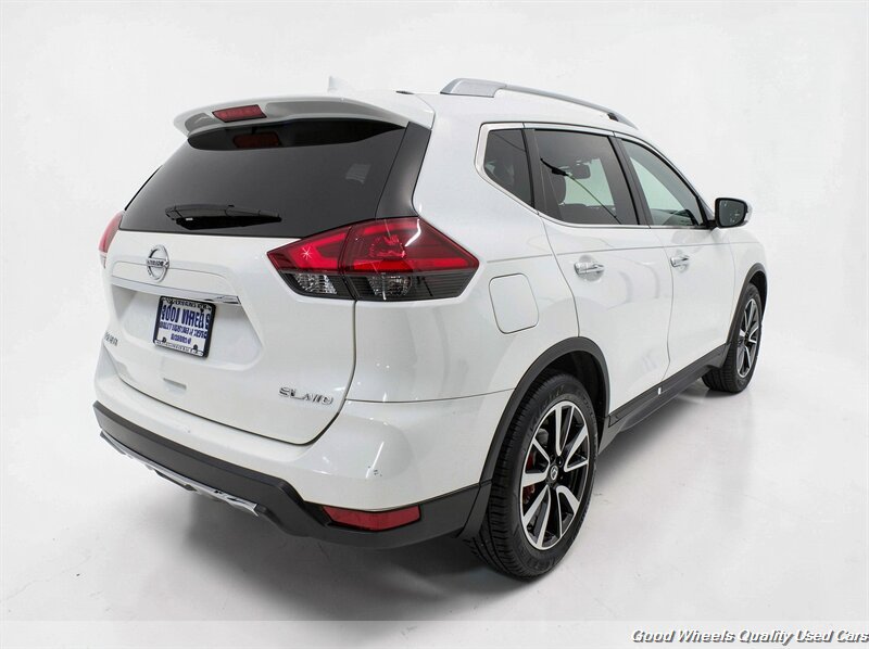 Used 2018 Nissan Rogue SL w/ Premium Package AWD/4WD image 5