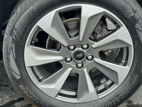 Certified 2023 Ford Escape Platinum AWD/4WD image 6