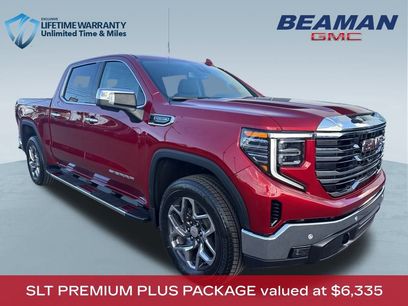 New 2025 GMC Sierra 1500 SLT w/ SLT Premium Plus Package