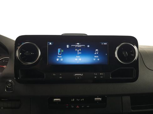 Used 2026 Mercedes-Benz Sprinter 2500 image 15