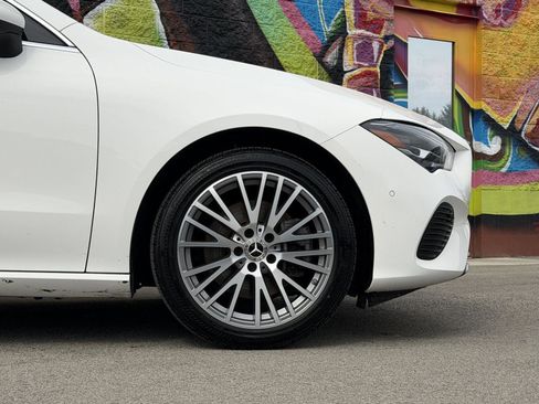 Used 2025 Mercedes-Benz CLA 250 4MATIC image 9