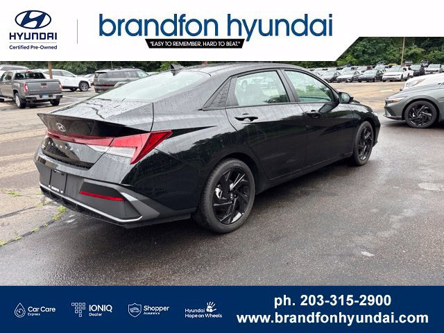 Certified 2026 Hyundai Elantra Sport w/ Cargo Package FWD image 6