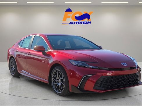 New 2026 Toyota Camry SE image 7