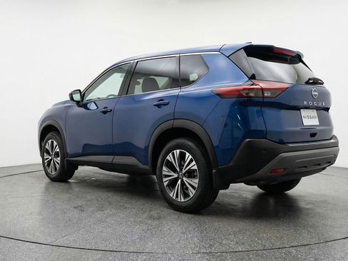 Used 2023 Nissan Rogue SV AWD/4WD image 6