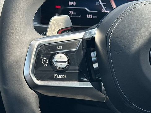 Used 2024 BMW 760i xDrive w/ Premium Package 2 AWD/4WD image 8