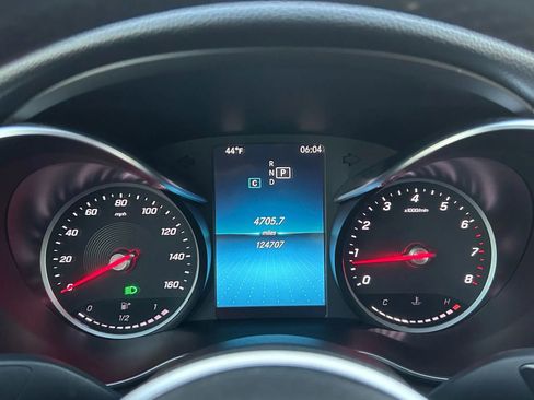 Used 2019 Mercedes-Benz C 300 4MATIC Sedan image 13