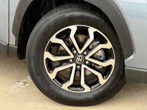 Used 2025 Toyota Corolla Cross AWD Hybrid image 2
