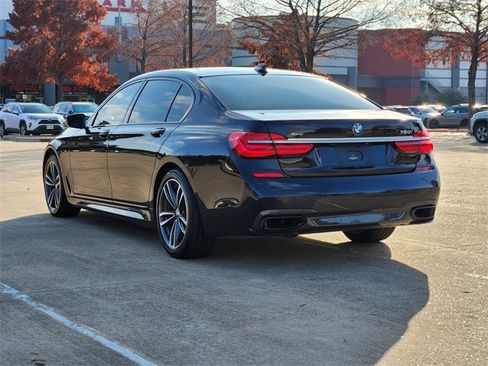 Used 2019 BMW 750i xDrive w/ Executive Package image 7