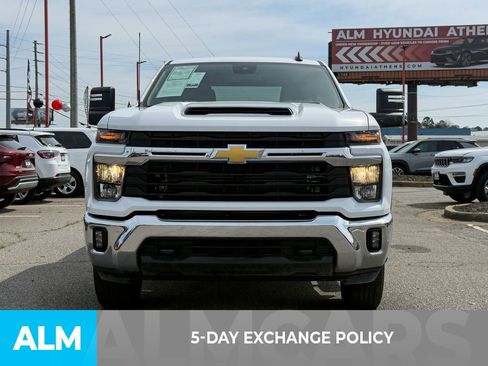 Used 2025 Chevrolet Silverado 2500 LT w/ Convenience Package AWD/4WD image 3