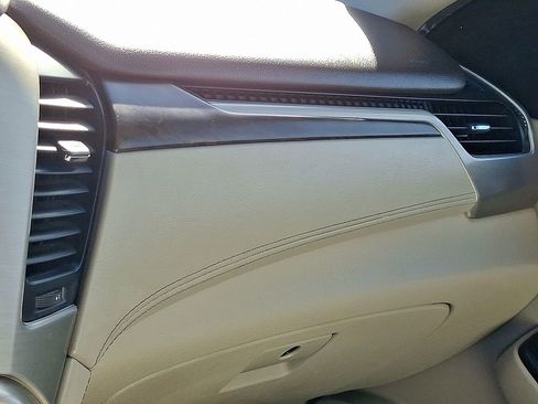 Used 2018 GMC Yukon Denali image 27