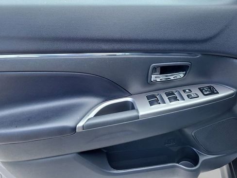 Used 2024 Mitsubishi Outlander Sport SE image 15