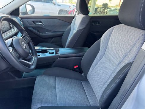 Used 2023 Nissan Rogue SV AWD/4WD image 9