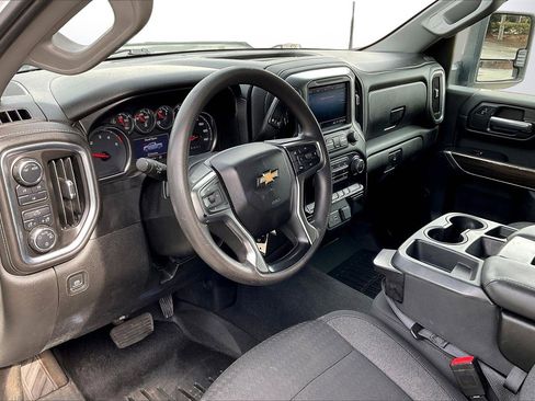 Used 2020 Chevrolet Silverado 2500 LT w/ Z71 Off-Road Package image 19