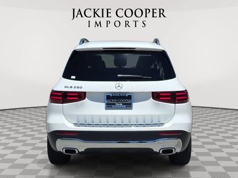 New 2026 Mercedes-Benz GLB 250 image 6