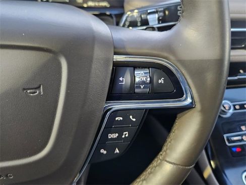 Used 2021 Lincoln Nautilus Reserve w/ Equipment Group 201A image 8