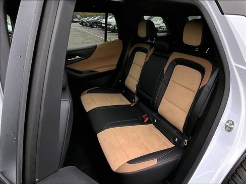 New 2026 Chevrolet Equinox ACTIV AWD/4WD image 15
