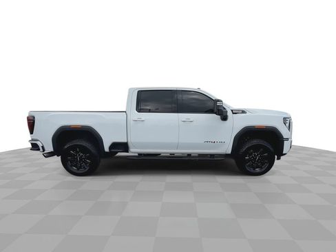 Certified 2024 GMC Sierra 2500 AT4 image 9