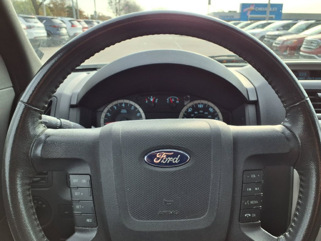 Used 2011 Ford Escape XLT w/ 201A Rapid Spec Order Code AWD/4WD image 17