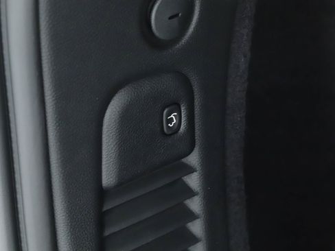 Used 2025 Dodge Durango GT AWD/4WD image 21