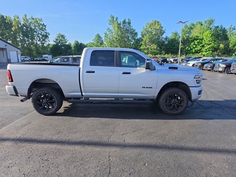 Used 2026 RAM 2500 Big Horn AWD/4WD image 2