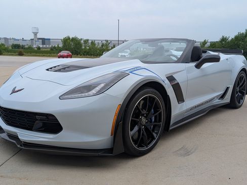 Used 2018 Chevrolet Corvette Z06 w/ Carbon 65 Edition RWD image 3