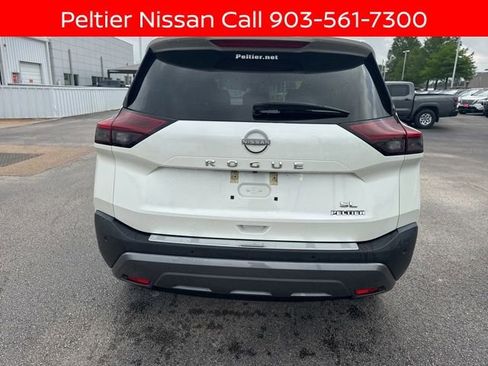 Certified 2023 Nissan Rogue SL w/ SL Premium Package FWD image 4